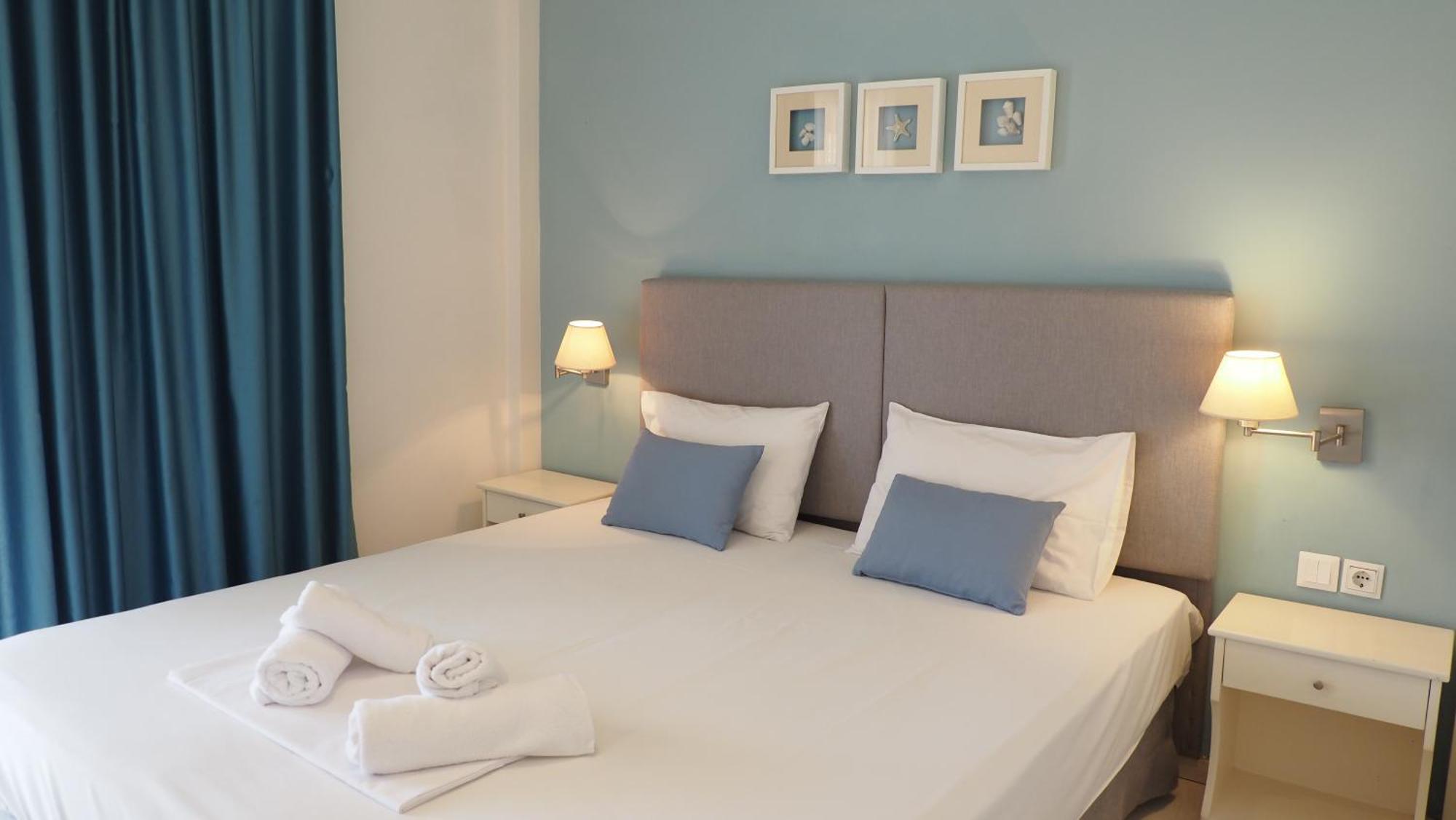 Leonidas Apartments And Suites Mola Kalyva Ngoại thất bức ảnh