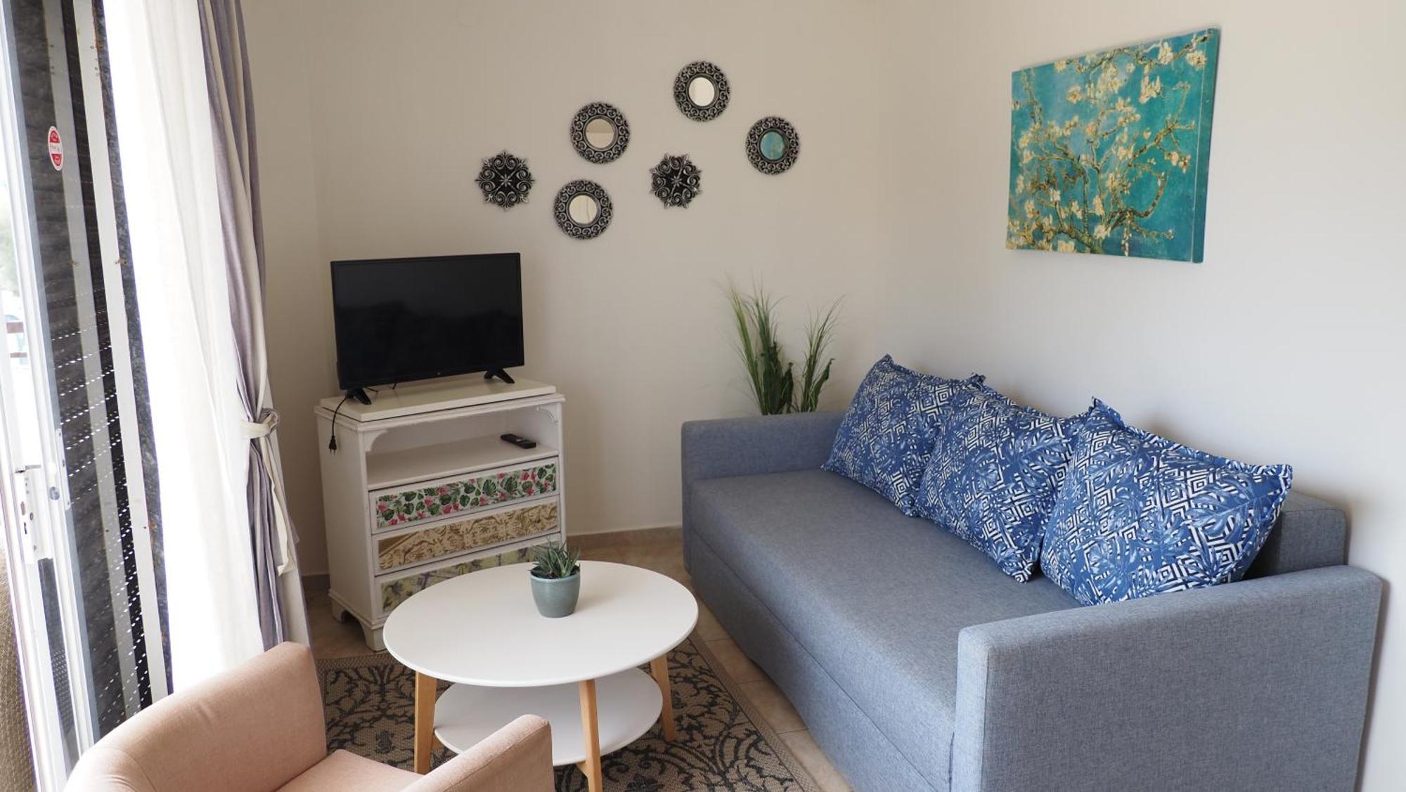 Leonidas Apartments And Suites Mola Kalyva Ngoại thất bức ảnh