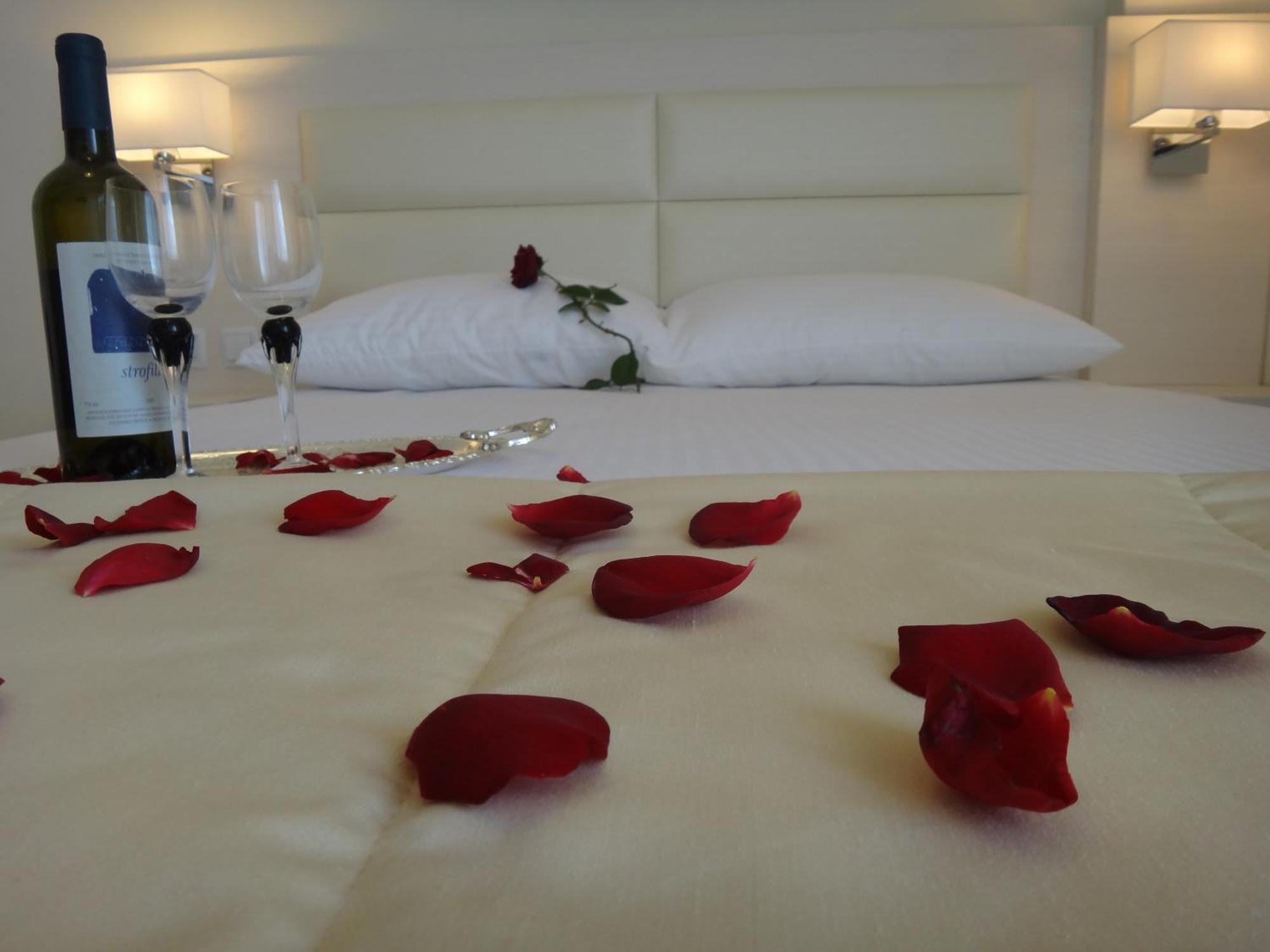 Leonidas Apartments And Suites Mola Kalyva Phòng bức ảnh